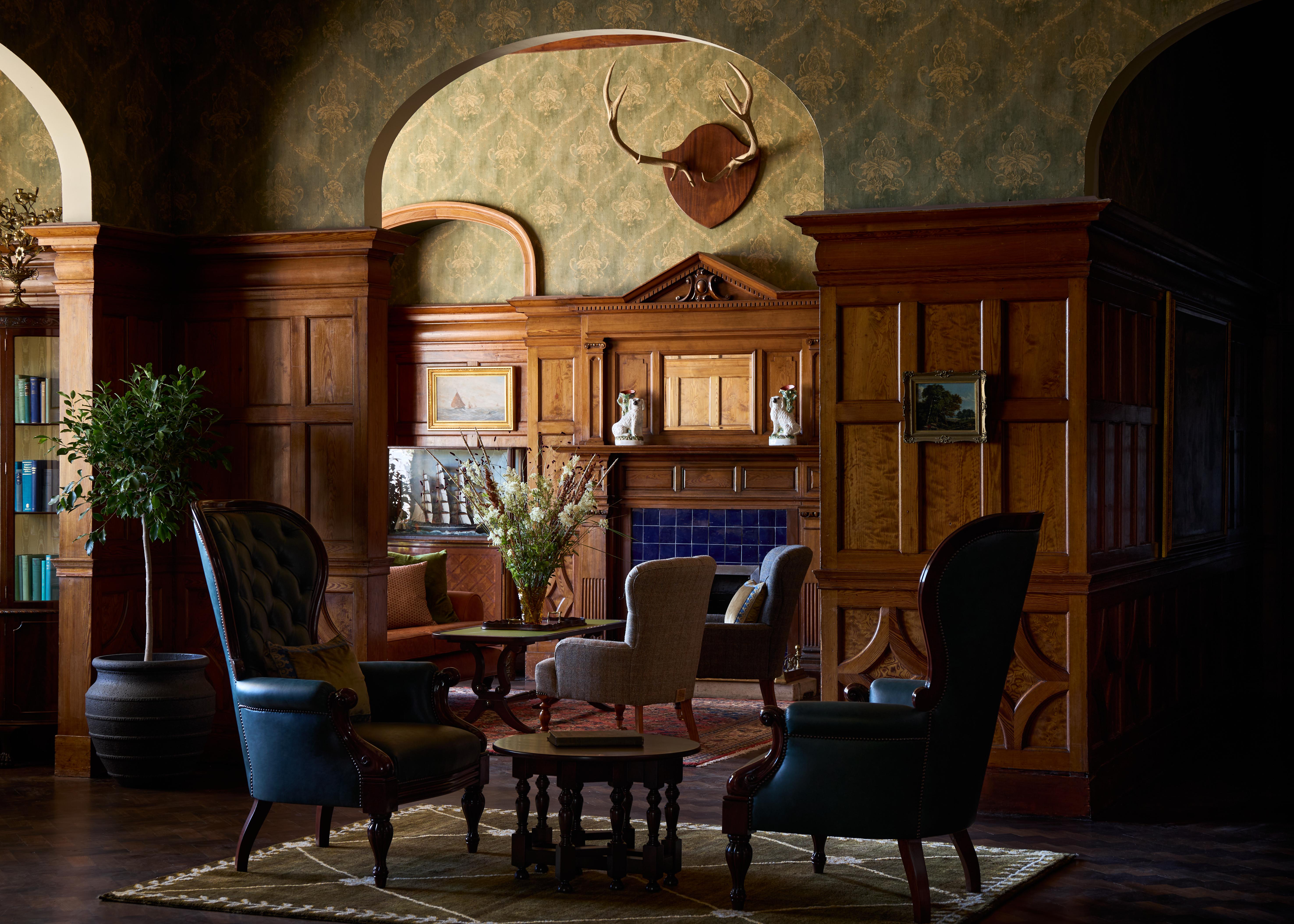 Dornoch Station Ξενοδοχείο Εξωτερικό φωτογραφία The library at the hotel